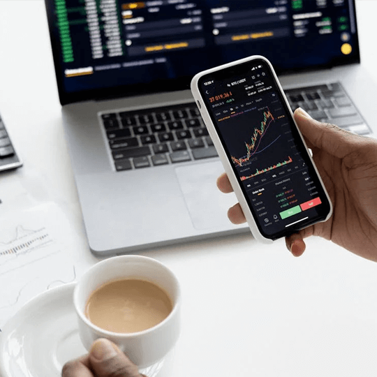 Suncrest Luxon - Team of Cryptocurrency Experts