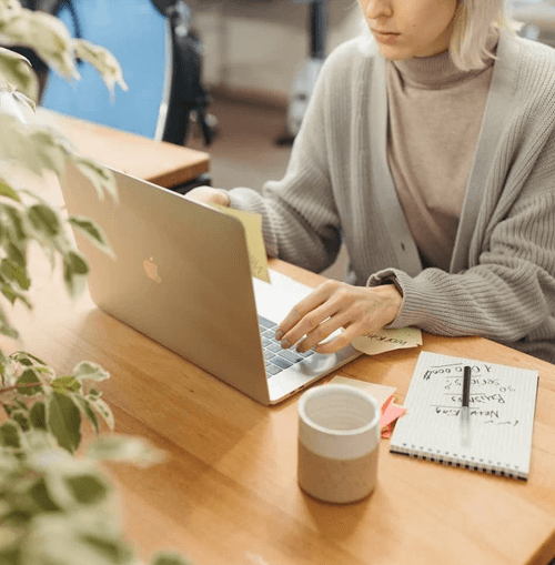 Suncrest Luxon support team illustration